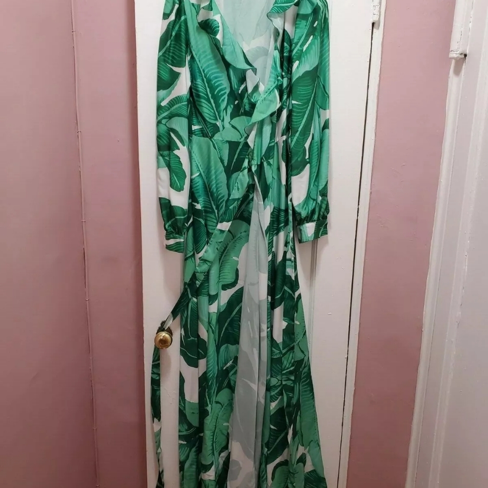 JustMila satin dress size xs. - Picture 3 of 5